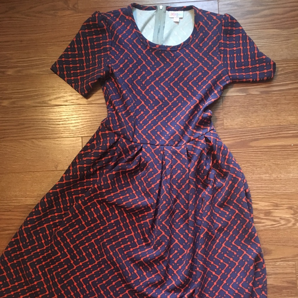EUC, worn once LLR Amelia, size small